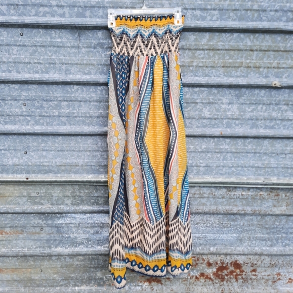 Bold Print Bandeau Maxi Dress - Picture 12 of 12